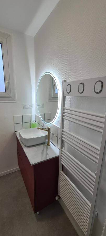 Private Room In Shared Apartment IV Beauvais Exterior photo